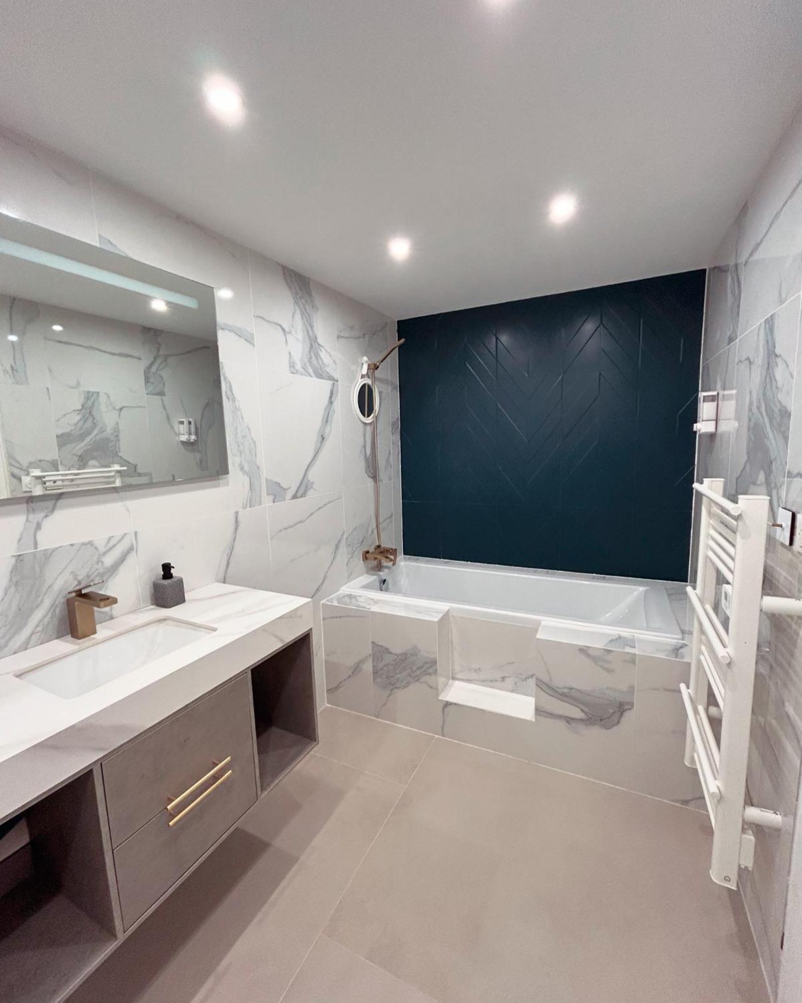 - Dans Bas De Avec Piscine Pres De Monaco Apartment